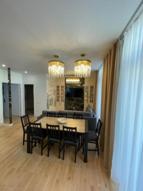 Confortable, au centre-ville Saint-Claude